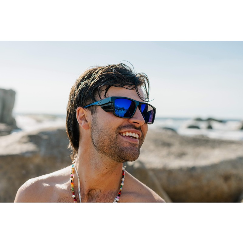🍃Bæredygtige Wayfarer style solbriller med blålilla spejlglas | Jefe - Billede 3